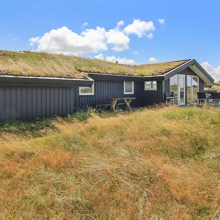 Edyta - 400m From The Sea By Interhome