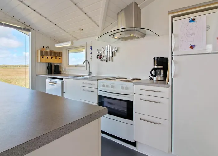 Edyta - 400m From The Sea By Interhome Blavand