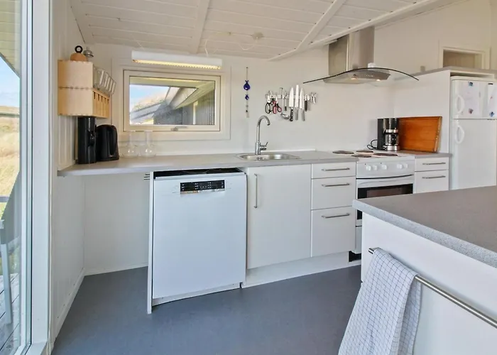 Holiday home Edyta - 400m From The Sea By Interhome Blavand