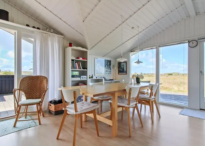 Edyta - 400m From The Sea By Interhome